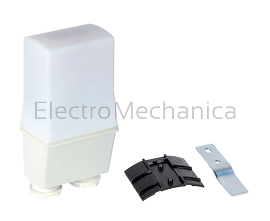 104282300000 Daylight Swth 230V 2 Circuit 16A – Finder