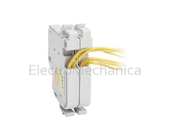 HXD024P AUX Contact 2NO+2NC h400e – Hager