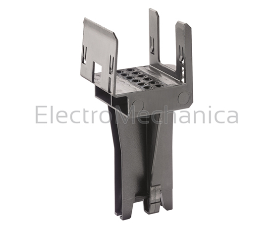 UC915 — UC915 - 40x60x80 Clip-in Trunking Support | Hager