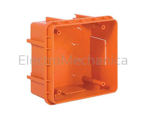 572.0200 F/MNT Wall BOX Omnia SW Socket – Scame